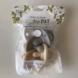 ❤️… Ryan & Rose Cutie Pat Pacifier & Teether